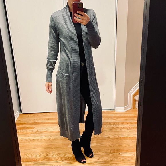 Tahari Merino Wool Sweater - Picture 4 of 7